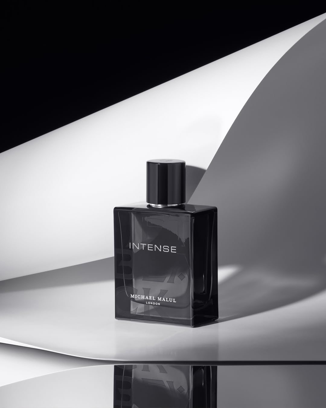 Jet Black Intense Eau De Parfum Secondary image